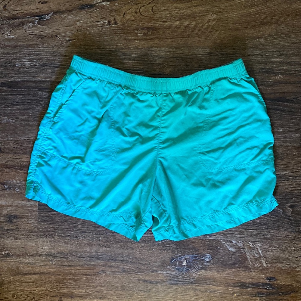 Womens Columbia shorts
